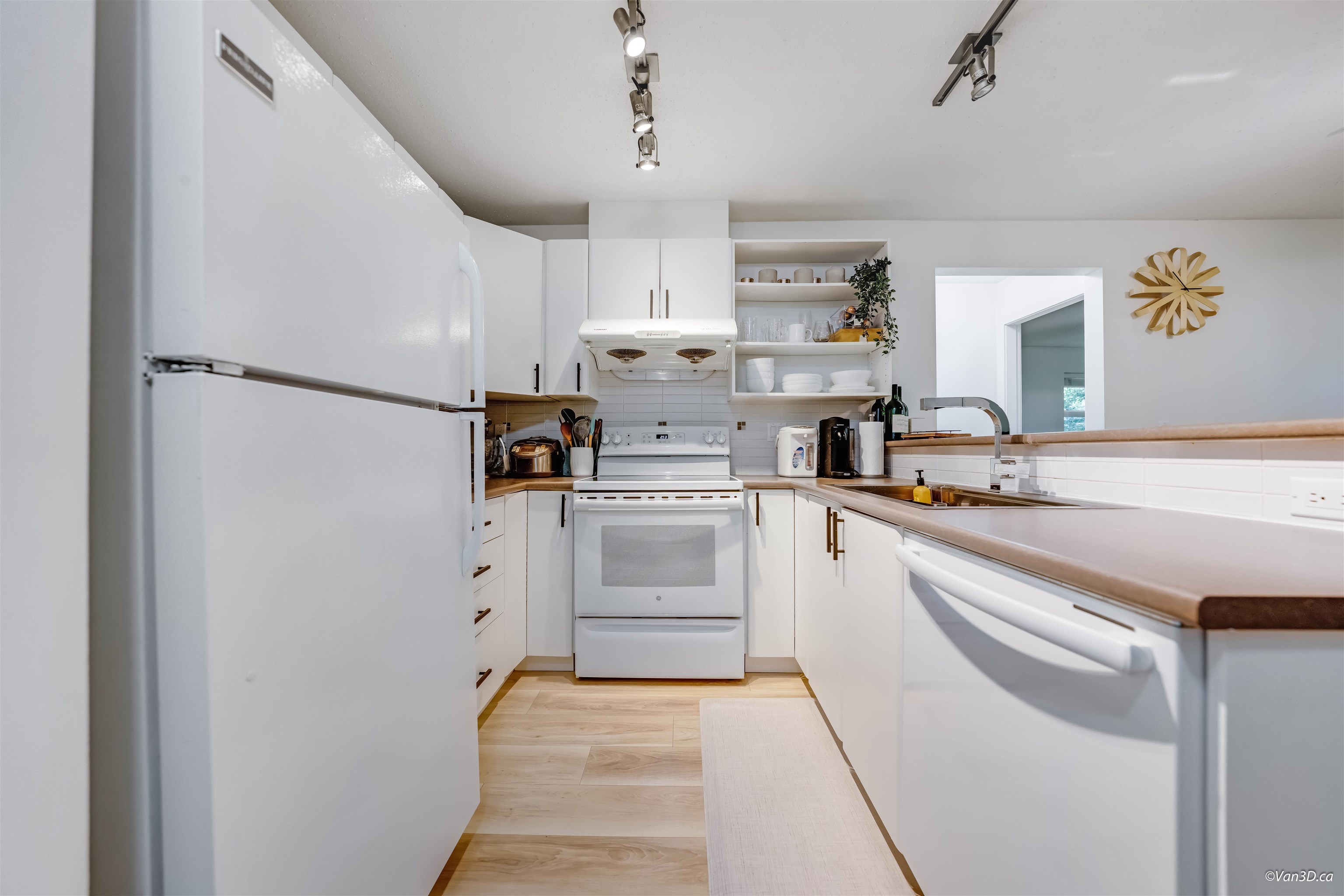 Additional image 6 of 116-14885 105 Avenue, Surrey, BC, V3R 2V6