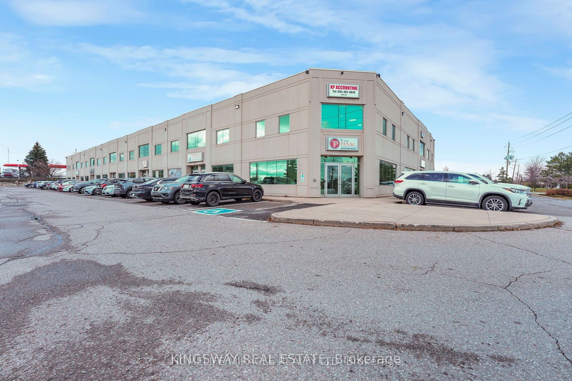 121-2 Automatic Road, Brampton, ON, L6S 6K8 photo 2