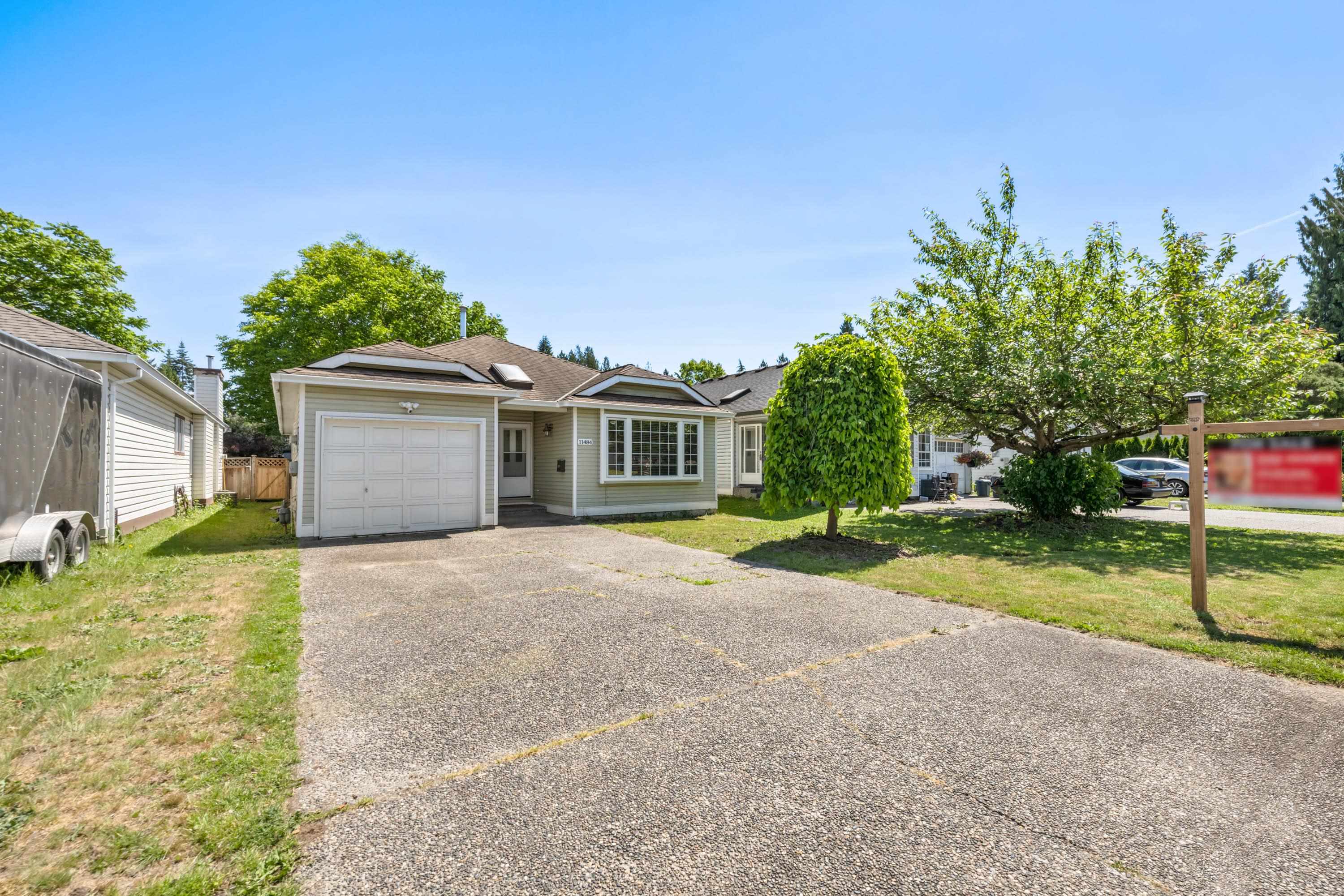 11484 207 Street, Maple Ridge, BC, V2X 1X1