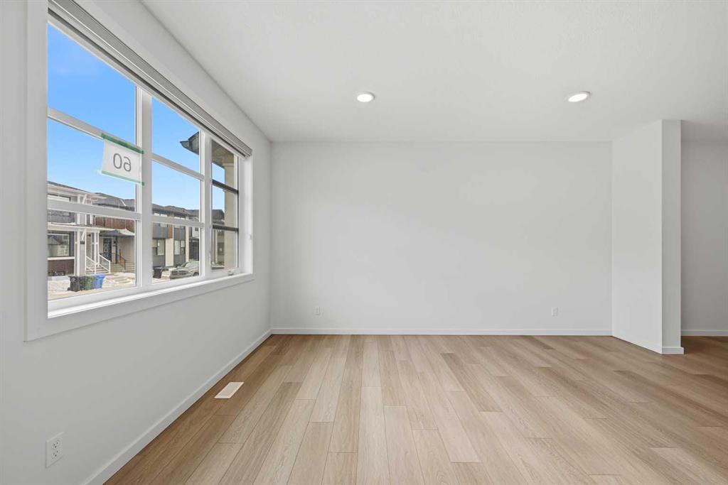 60 Savanna Place NE, Calgary, AB, T3J 0X5 photo 3