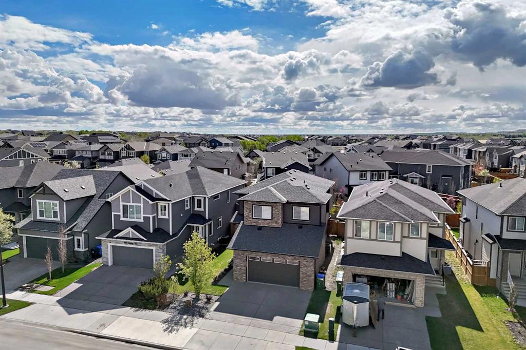 420 Legacy View SE, Calgary, AB, T2X 2G4 photo 3