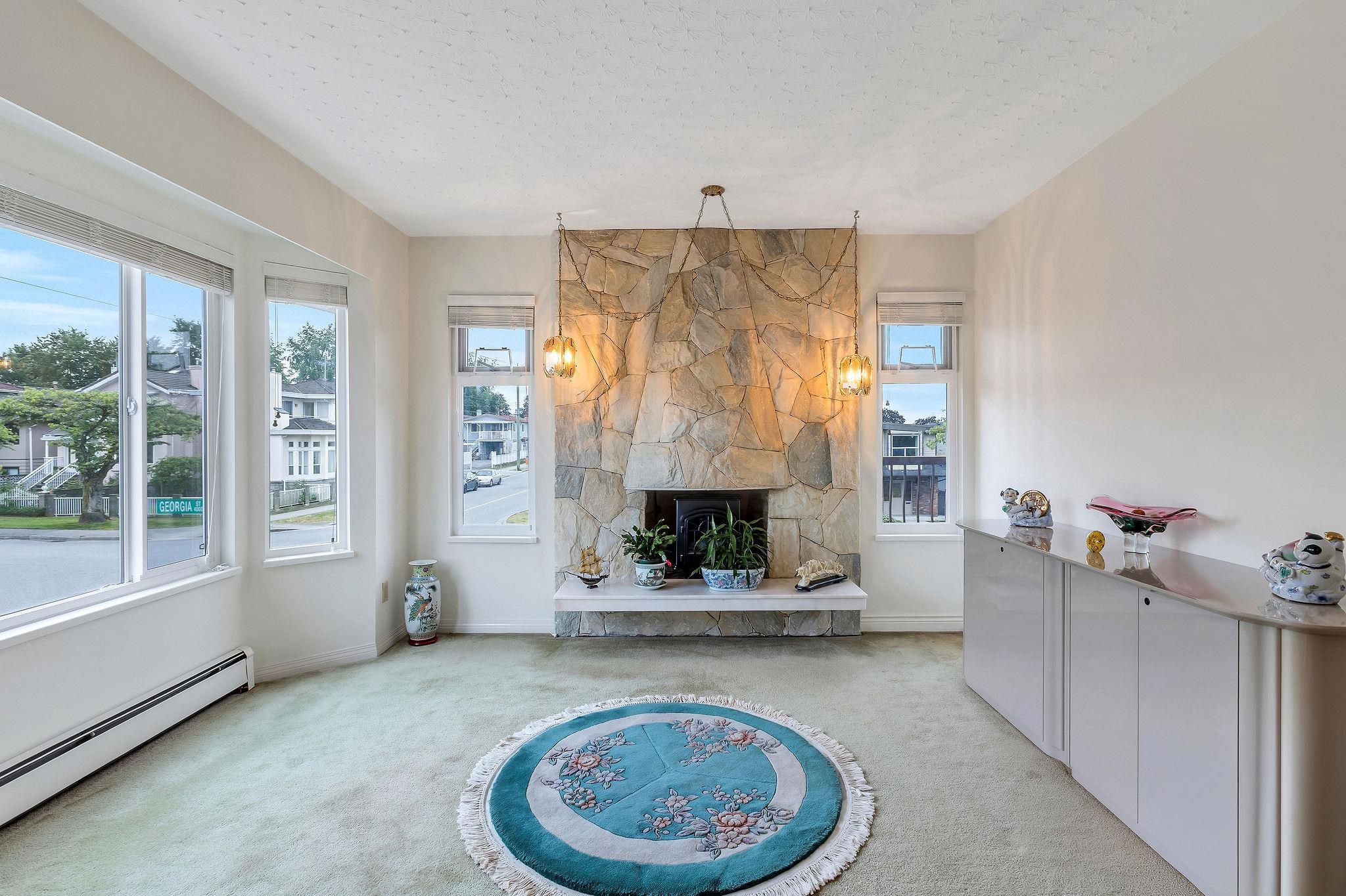 683 Gilmore Avenue, Burnaby, BC, V5C 5W6 photo 5
