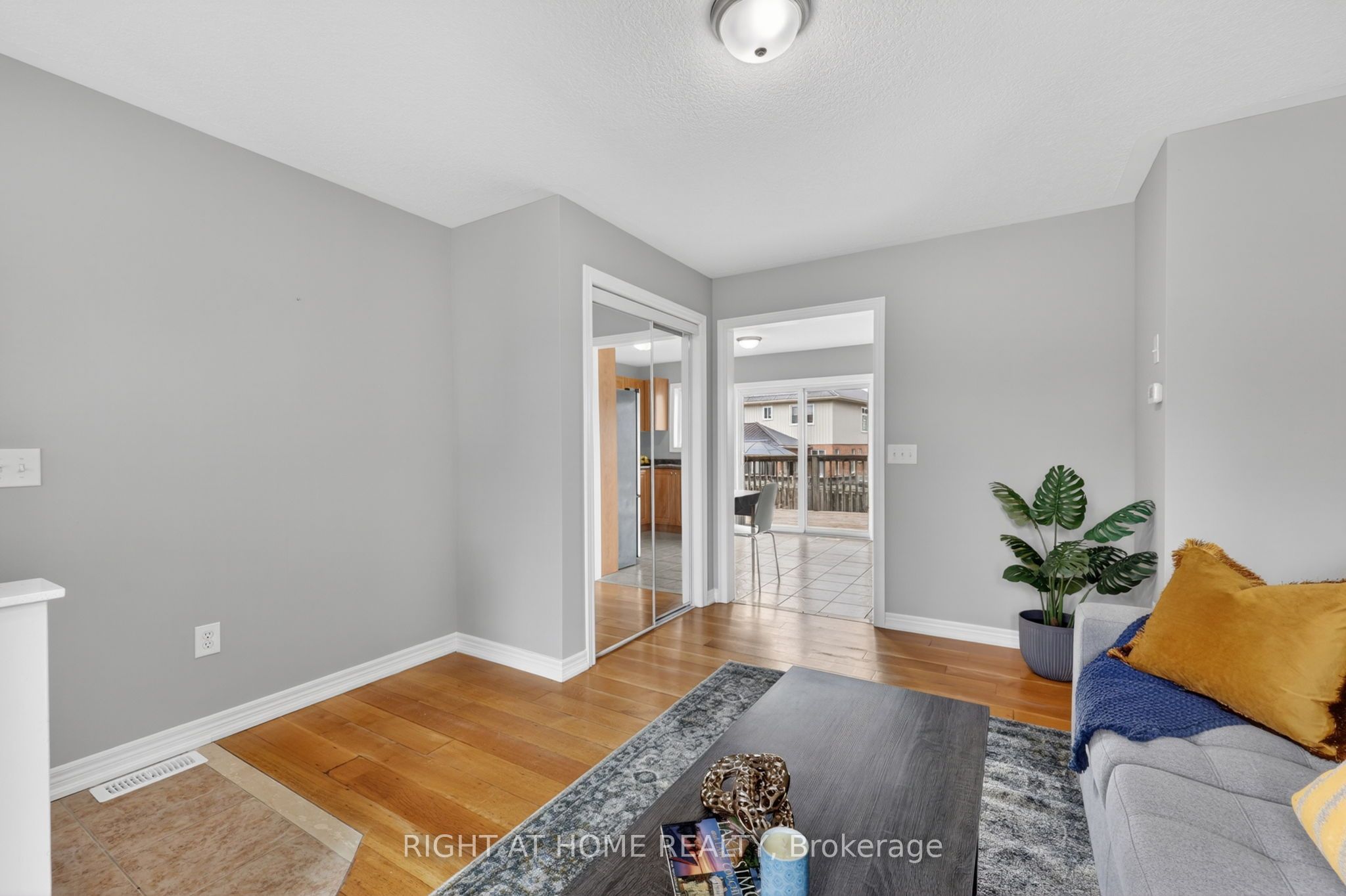 84-800 West Ridge Boulevard, Orillia, ON, L3V 0A1 photo 5