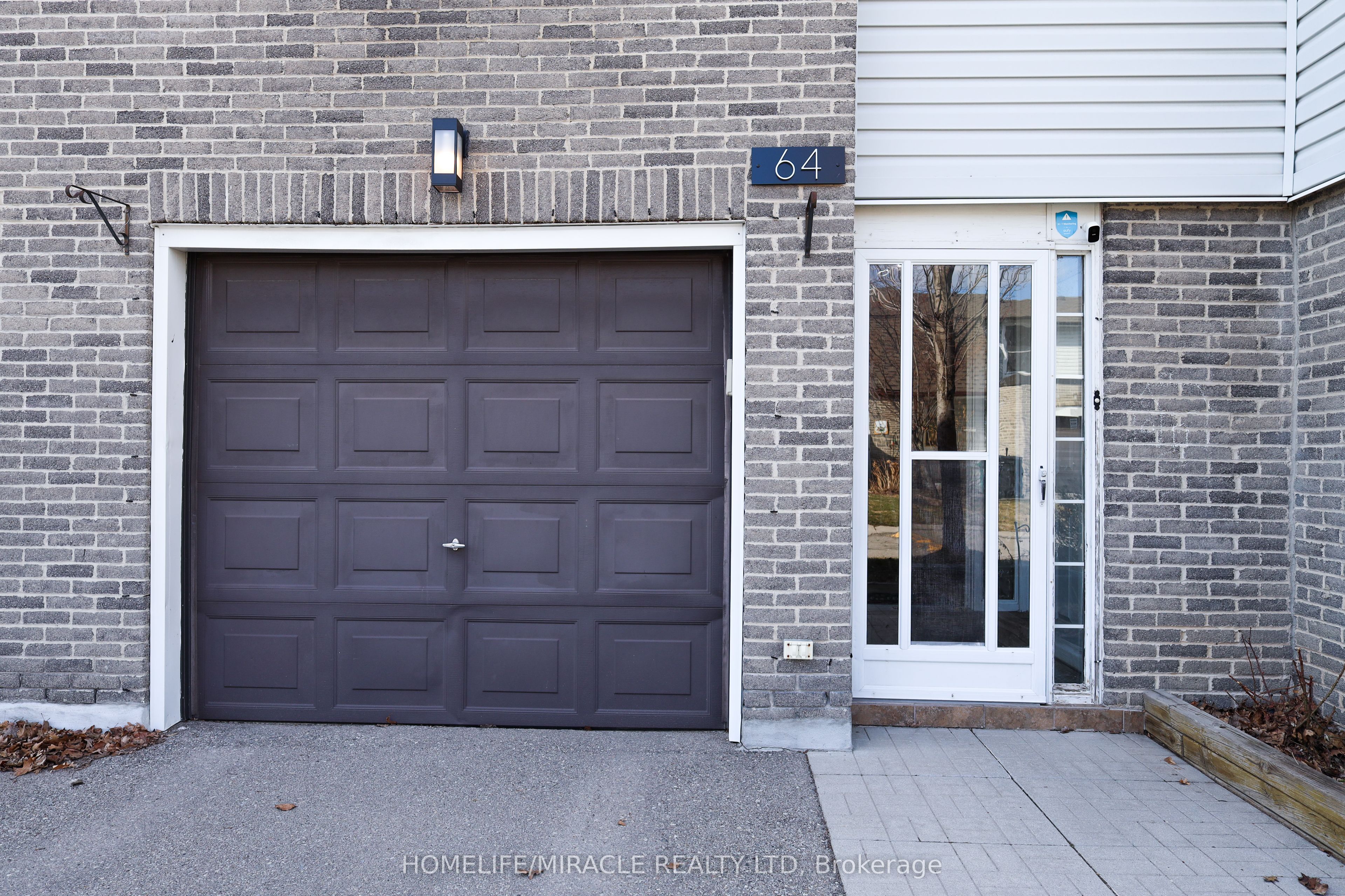 64-2440 Bromsgrove Road, Mississauga, ON, L5J 4J7
