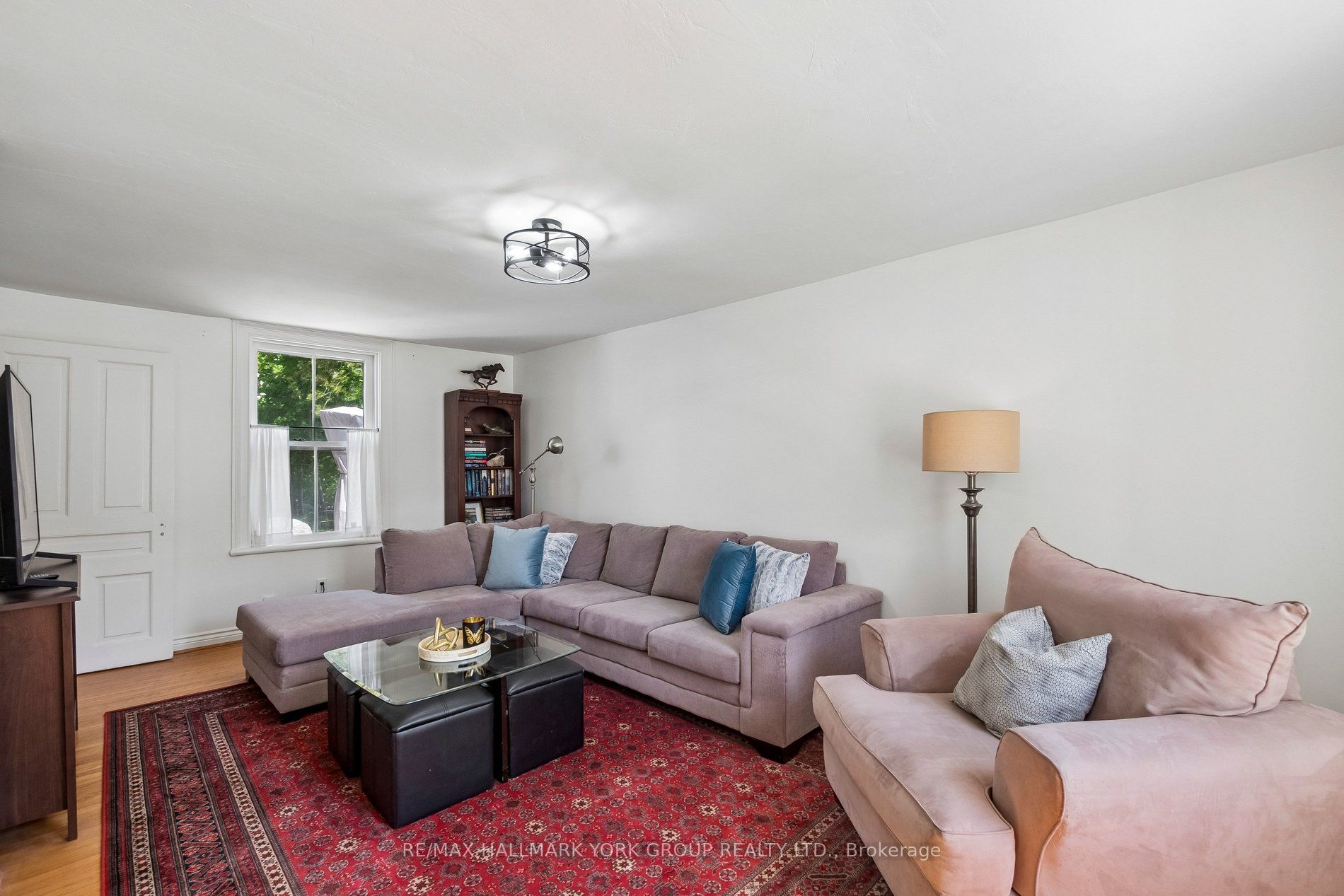 37 Arnold Crescent, Richmond Hill, ON, L4C 3R6 photo 5