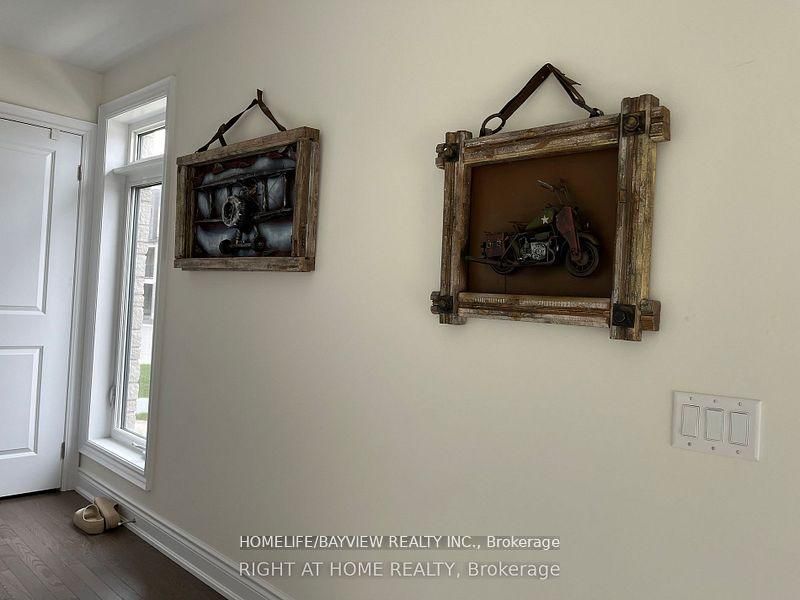 7 Griffith Street W, Aurora, ON, L4G 7B6 photo 4