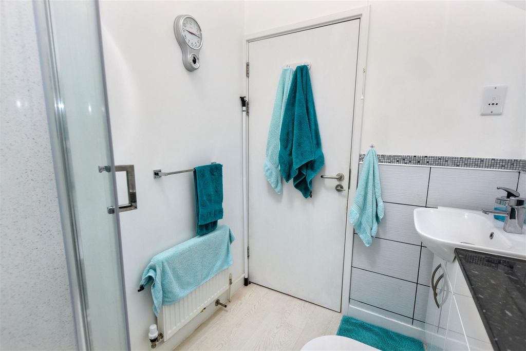 Additional image 11 of 2 bed flat for saleGweal Pawl, Redruth TR15