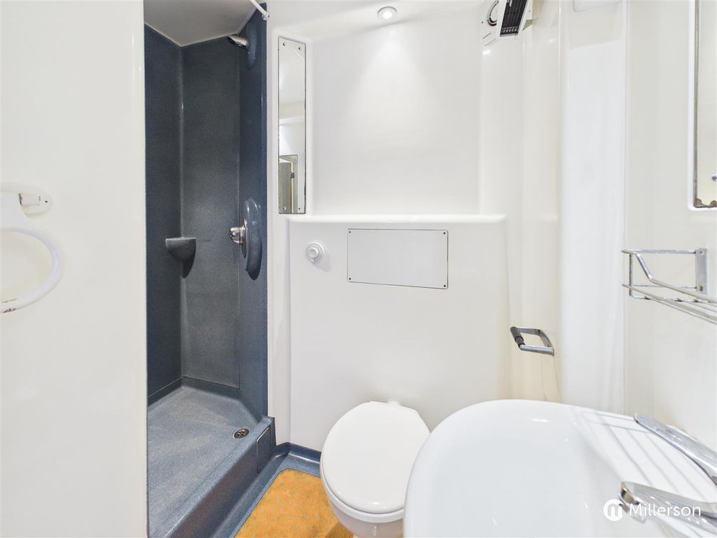 Additional image 6 of 1 bed flat for saleTreleigh Avenue, Redruth TR15