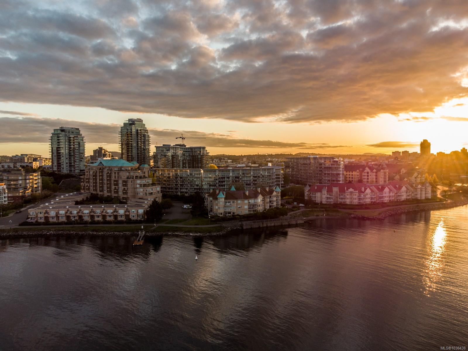 #306-75 Songhees Road, Victoria, BC, V9A 7M5