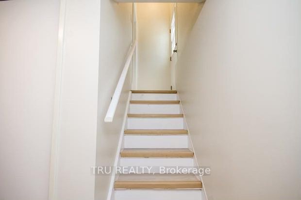 Additional image 4 of B-2430 Iris Street, Ottawa, ON, K2C 1C6