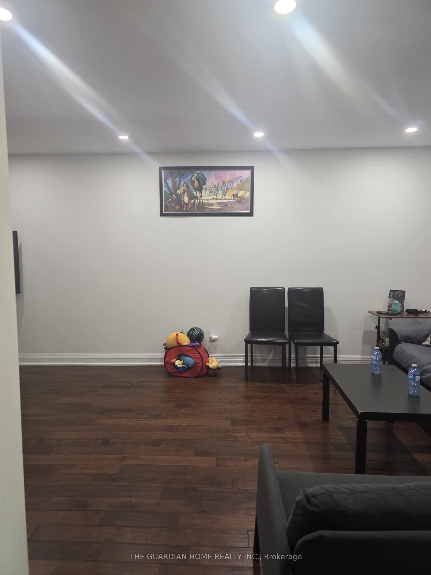 5-101 Dundalk Drive, Toronto, ON, M1P 4V1
