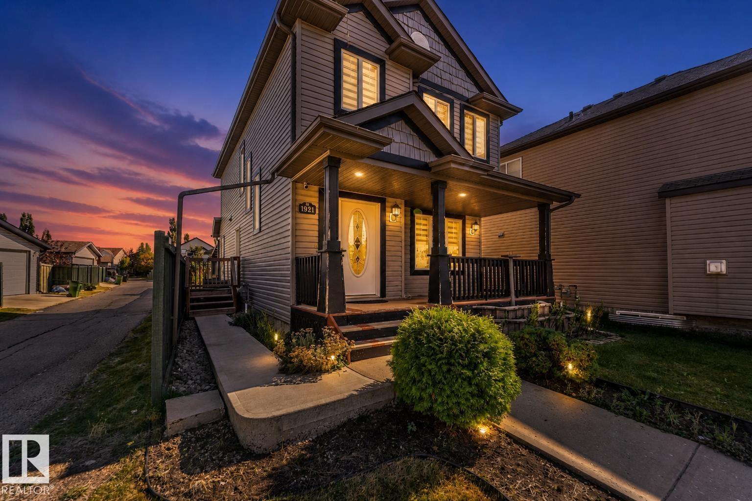 1921 119a Street SW, Edmonton, AB, T6W0E2