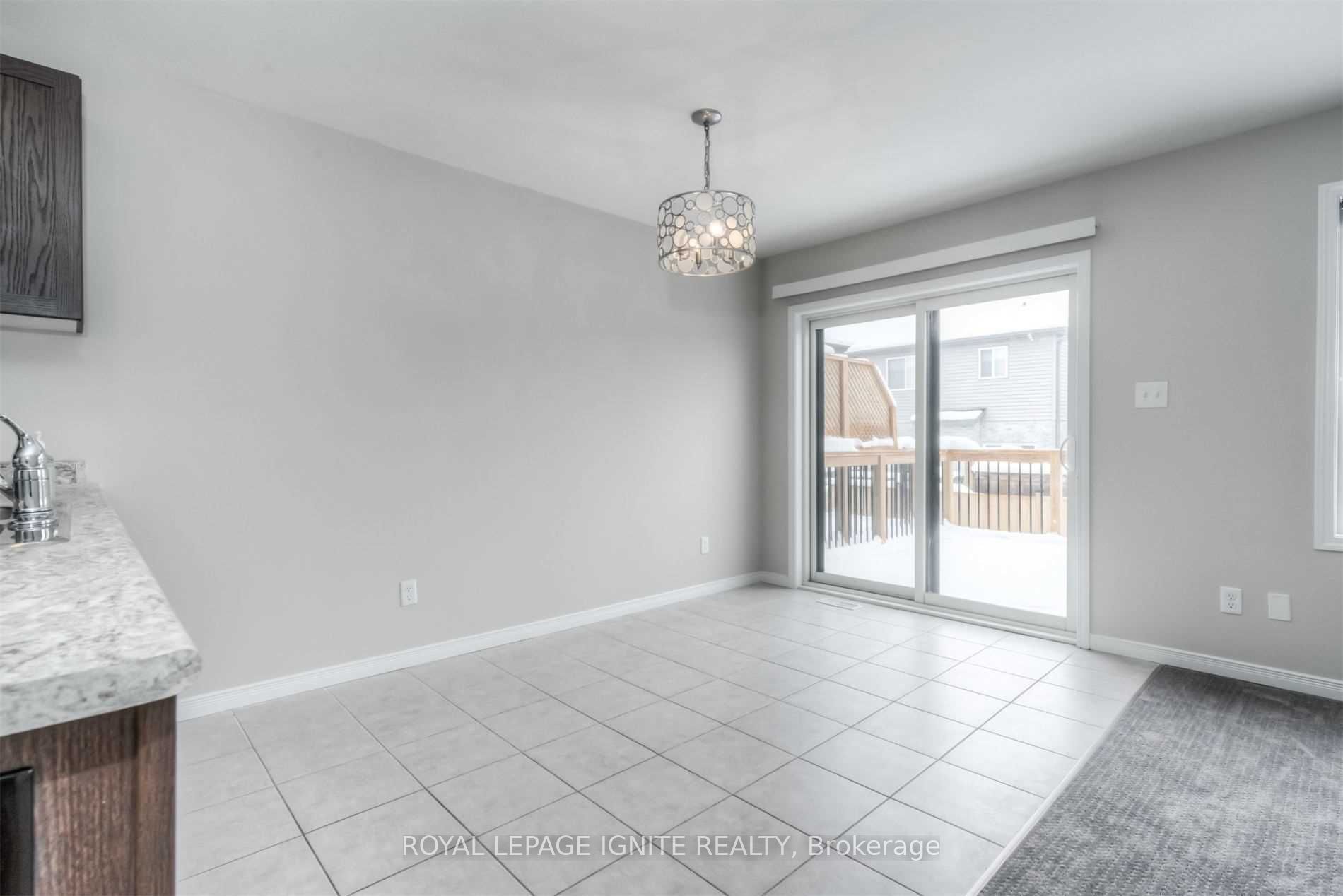 89-135 Hardcastle Drive, Cambridge, ON, N1S 0B6 photo 5