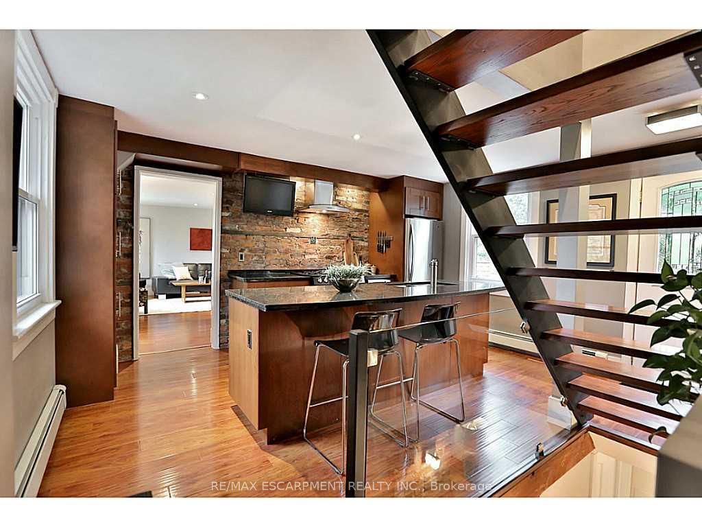 Additional image 2 of 1276 Spring Gardens Road, Burlington, ON, L7T 1J8