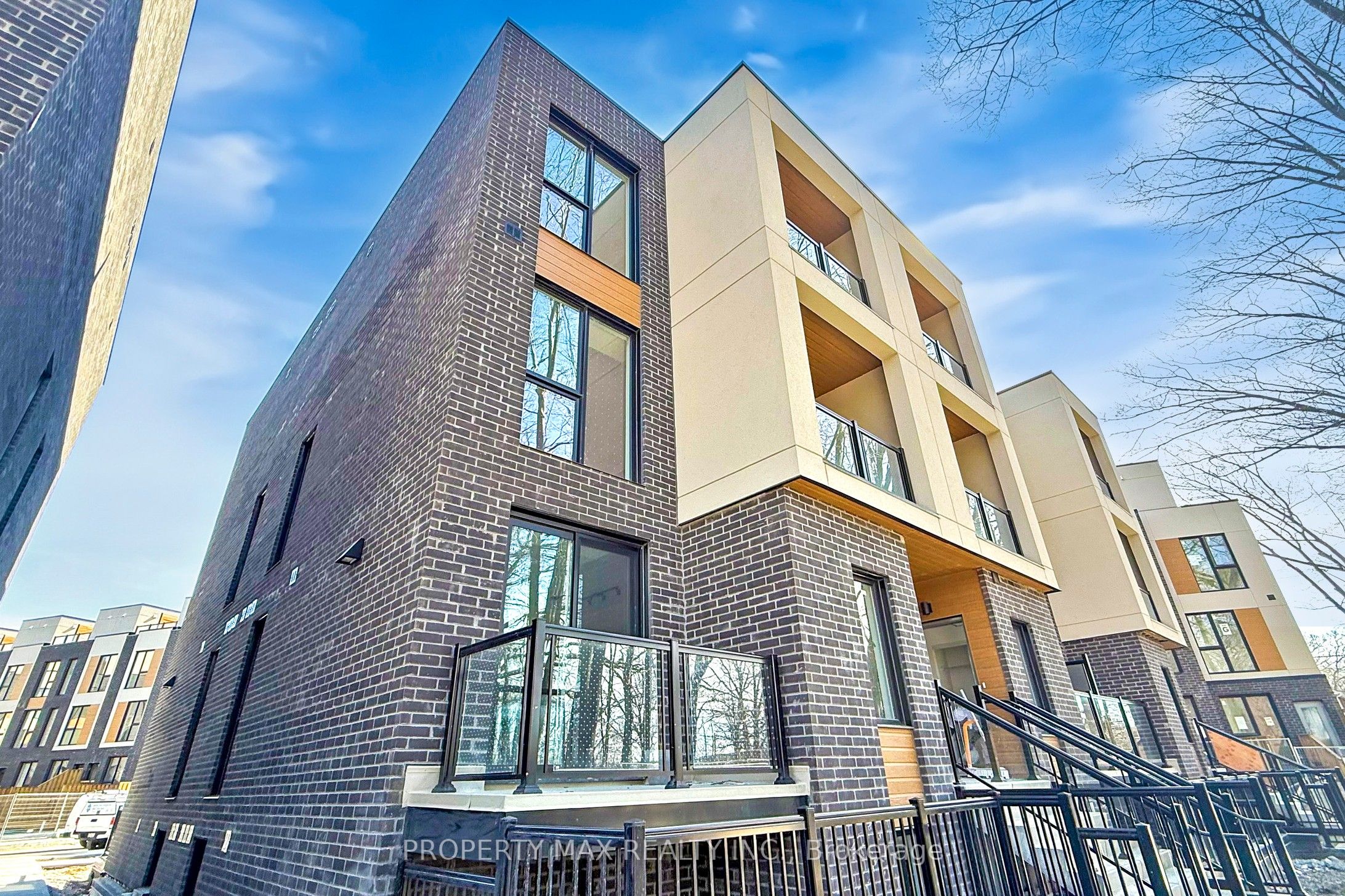9-170 Clonmore Drive, Toronto, ON, M1N 0B9