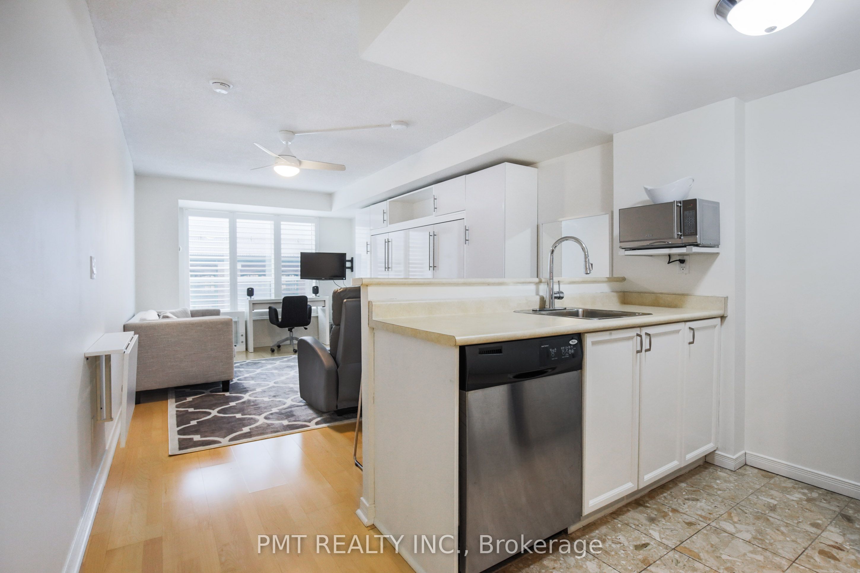 340-109 Front Street E, Toronto, ON, M5A 4P7 photo 5
