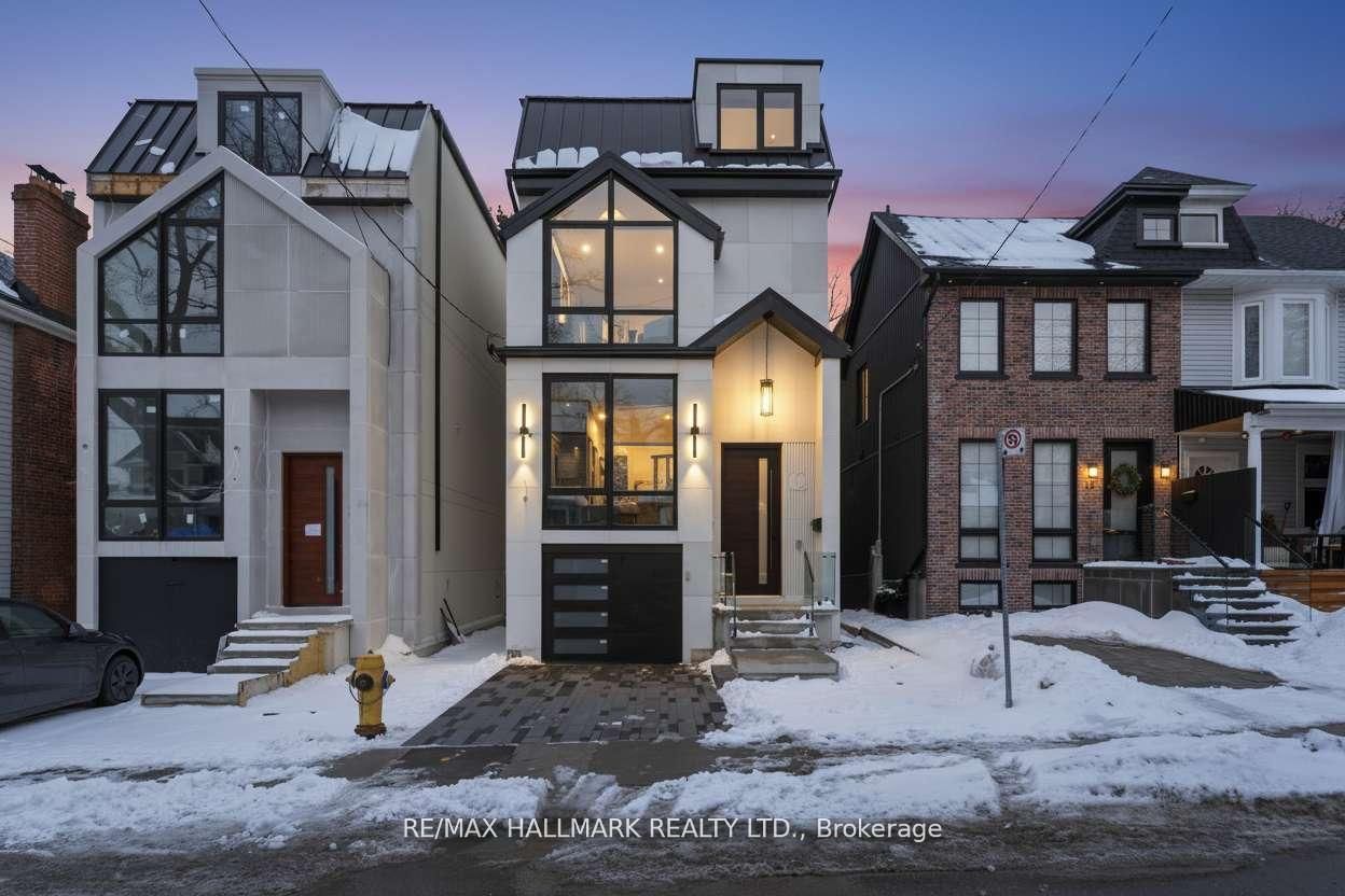 10 Wheeler Avenue, Toronto, ON, M4L 3V2