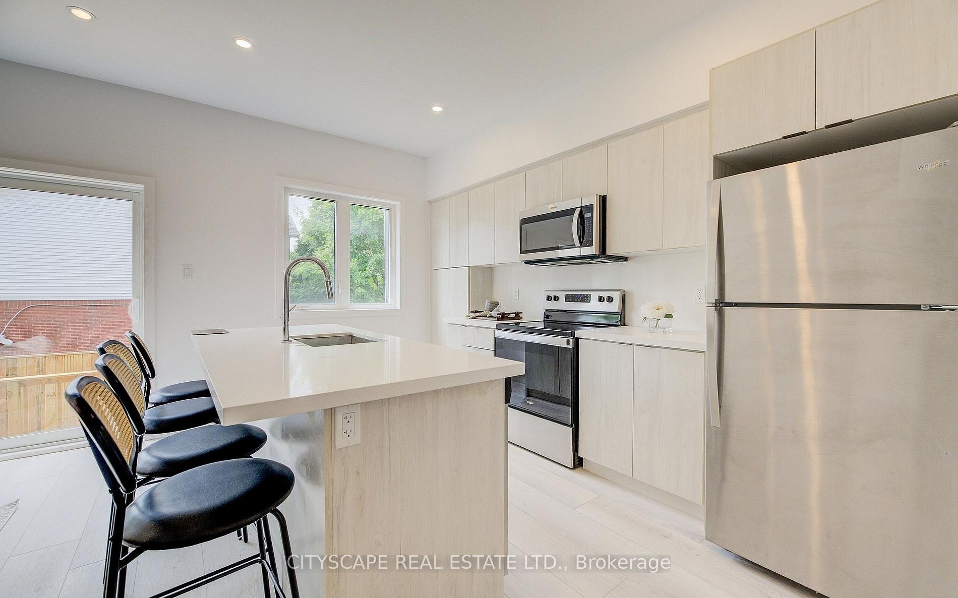 13-416 Dundas Street S, Cambridge, ON, N1T 0E6