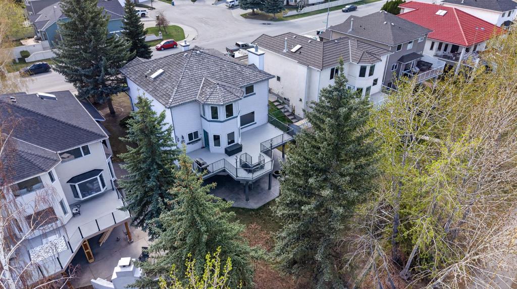 222 Diamond Drive SE, Calgary, AB, T2J 7C8 photo 2