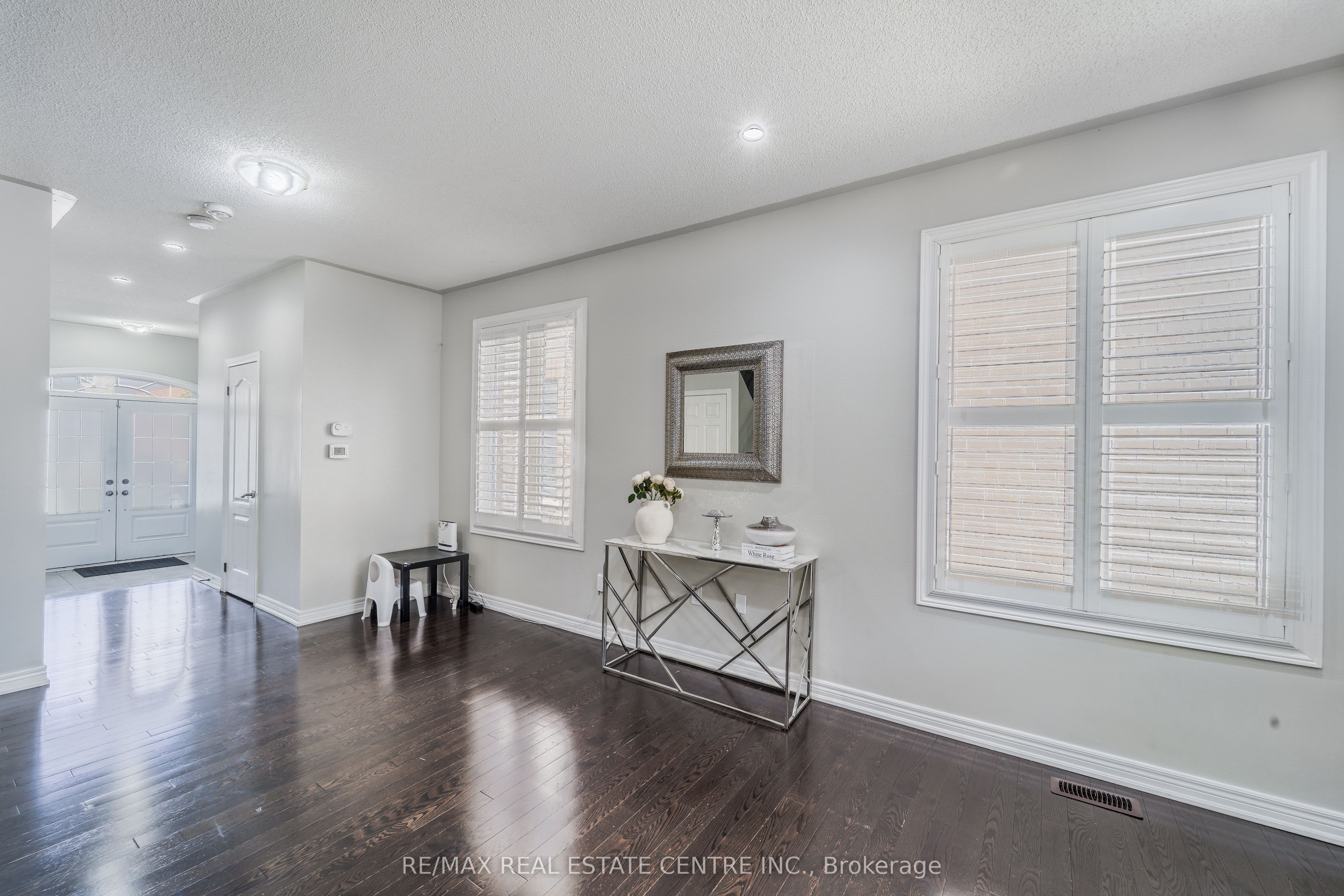 Additional image 4 of 10 Ebury Drive, Brampton, ON, L6X 0Z3
