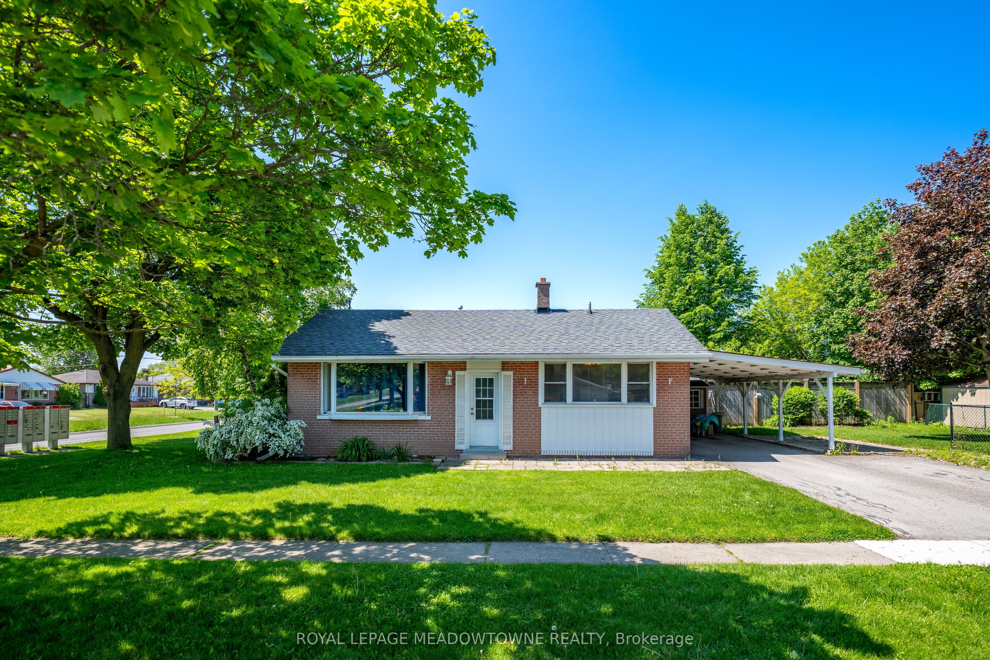 6 Gray Gate, Halton Hills, ON, L7G 3W3