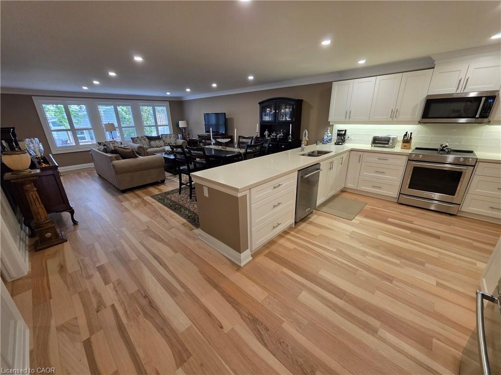 10 Archdeacon Clark Trail, Hamilton, ON, L9B 2M2 photo 5