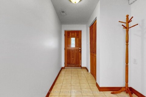 Additional image 8 of 96 Darras Court, Brampton, ON, L6T 1W7