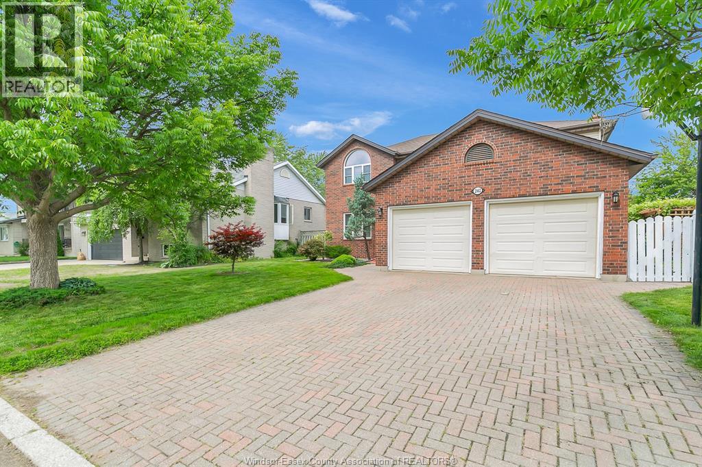 2862 Mangin Crescent, Windsor, ON, N9E4K9 photo 4