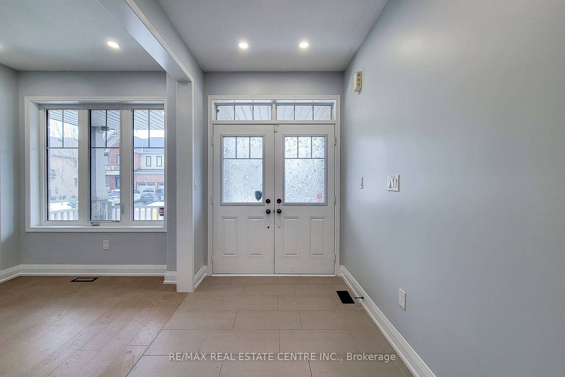 80 Larry Crescent, Haldimand, ON, N3W 0B2 photo 5