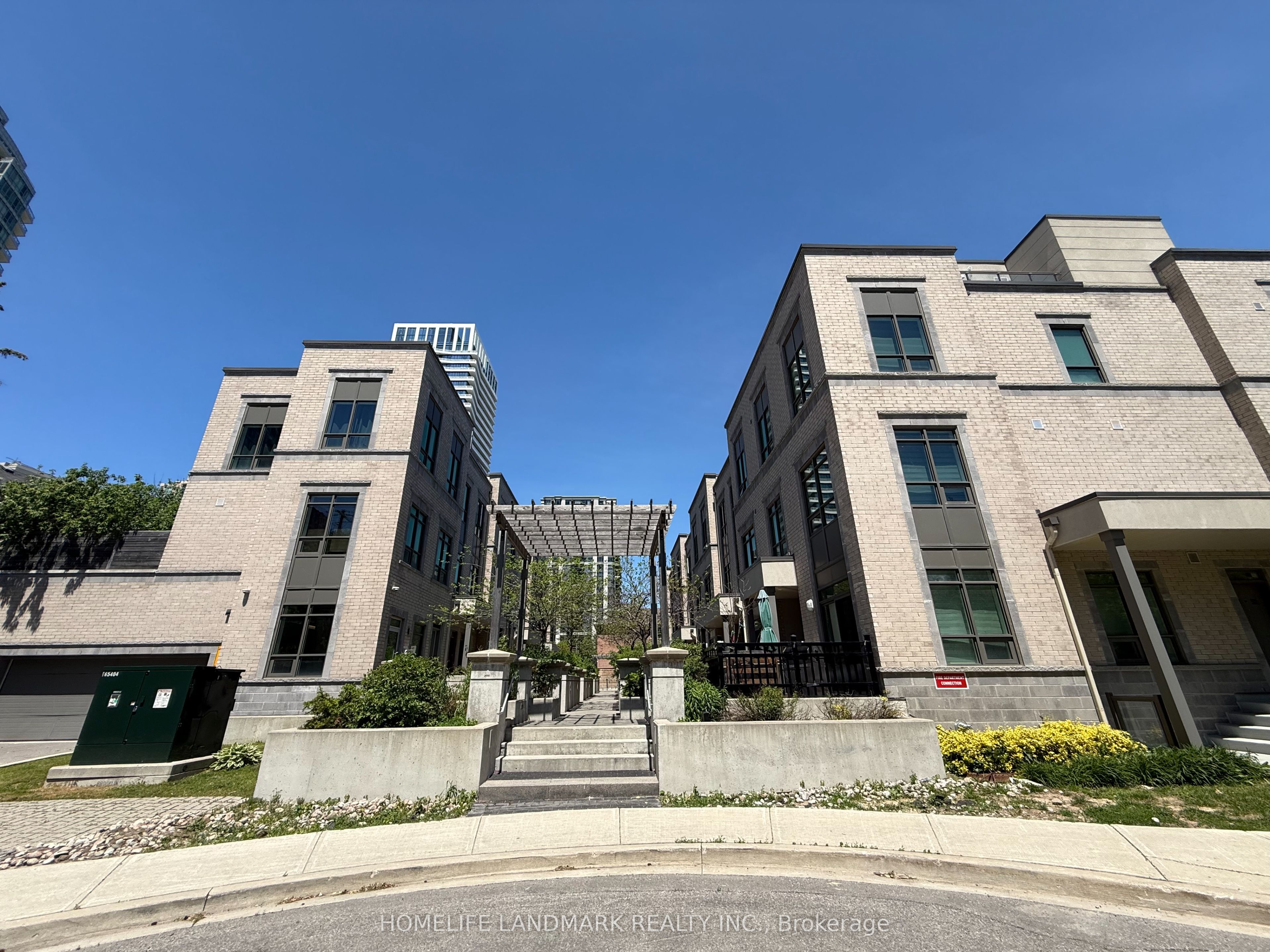 3-50 Holmes Avenue, Toronto, ON, M2N 0J9