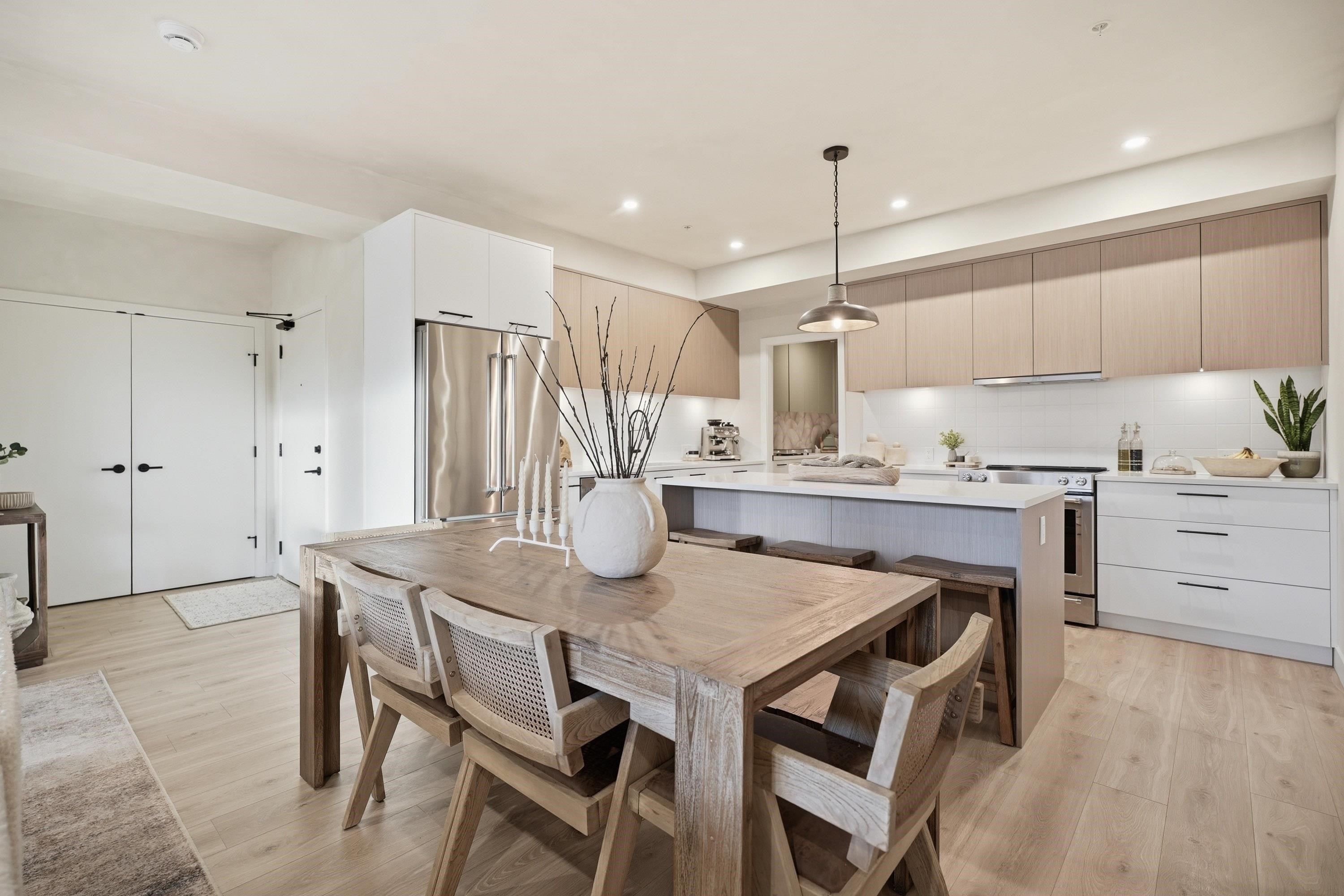338-2635 King George Boulevard, Surrey, BC, V4P 0H7