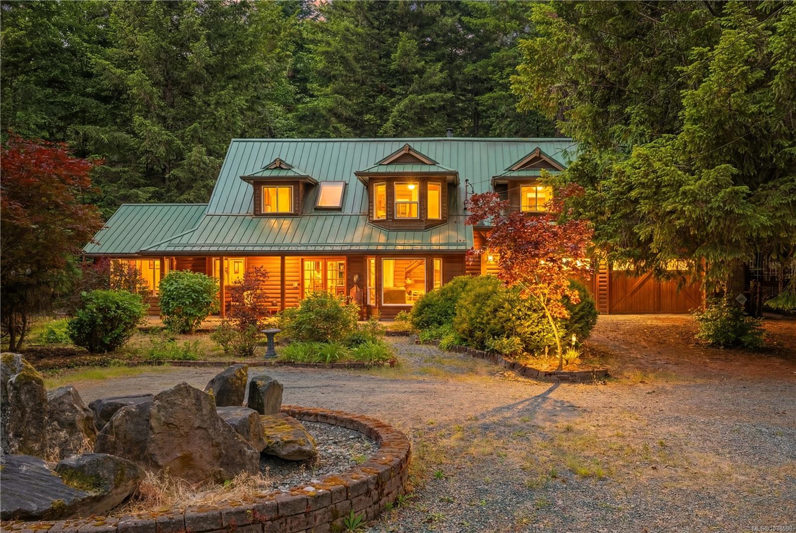1880 Forest Hill Place, Nanaimo, BC, V9X 1T2
