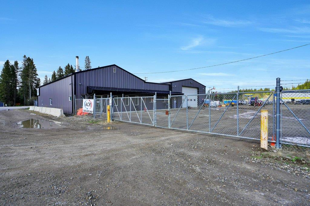 1101 Main Avenue, Sundre, AB, T0M 1X0