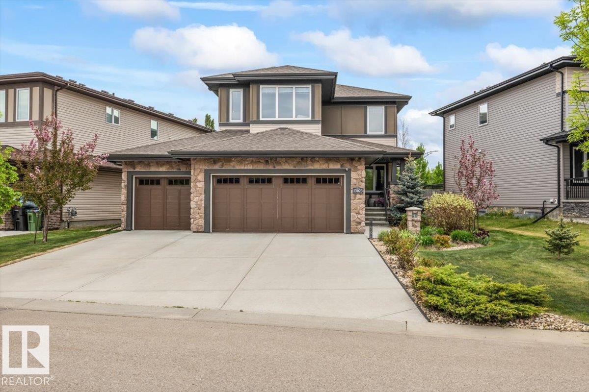 13023 207 Street NW, Edmonton, AB, T5S0J4