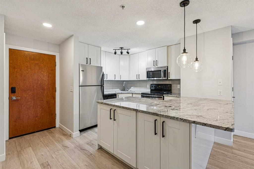 304-317 19 Avenue SW, Calgary, AB, T2S 0E1