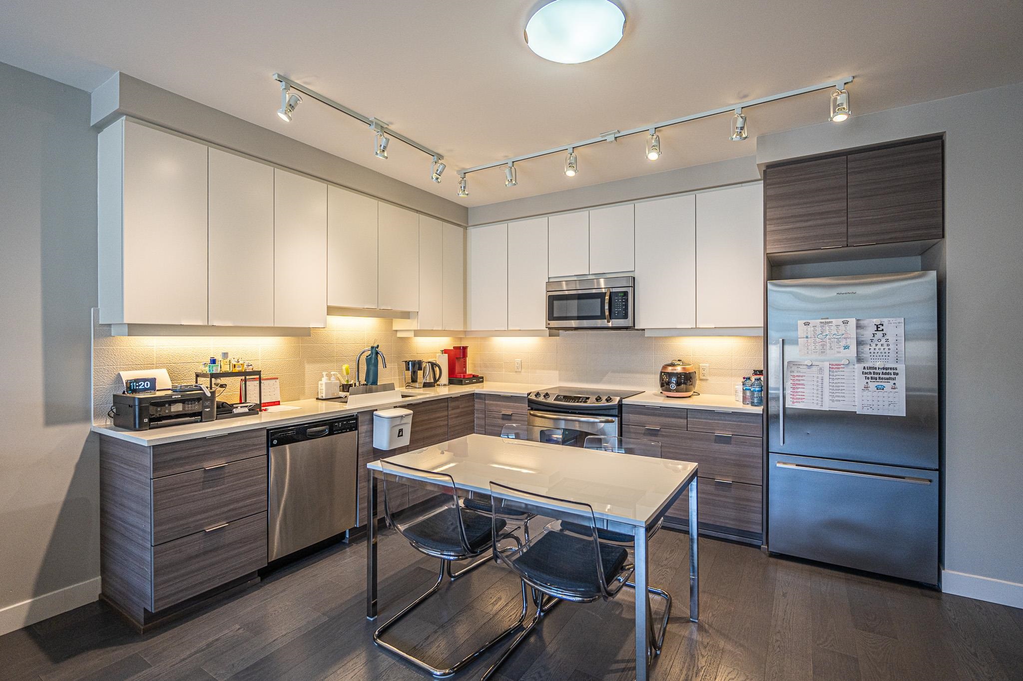 306-9393 Tower Road, Burnaby, BC, V5A 0E2 photo 4