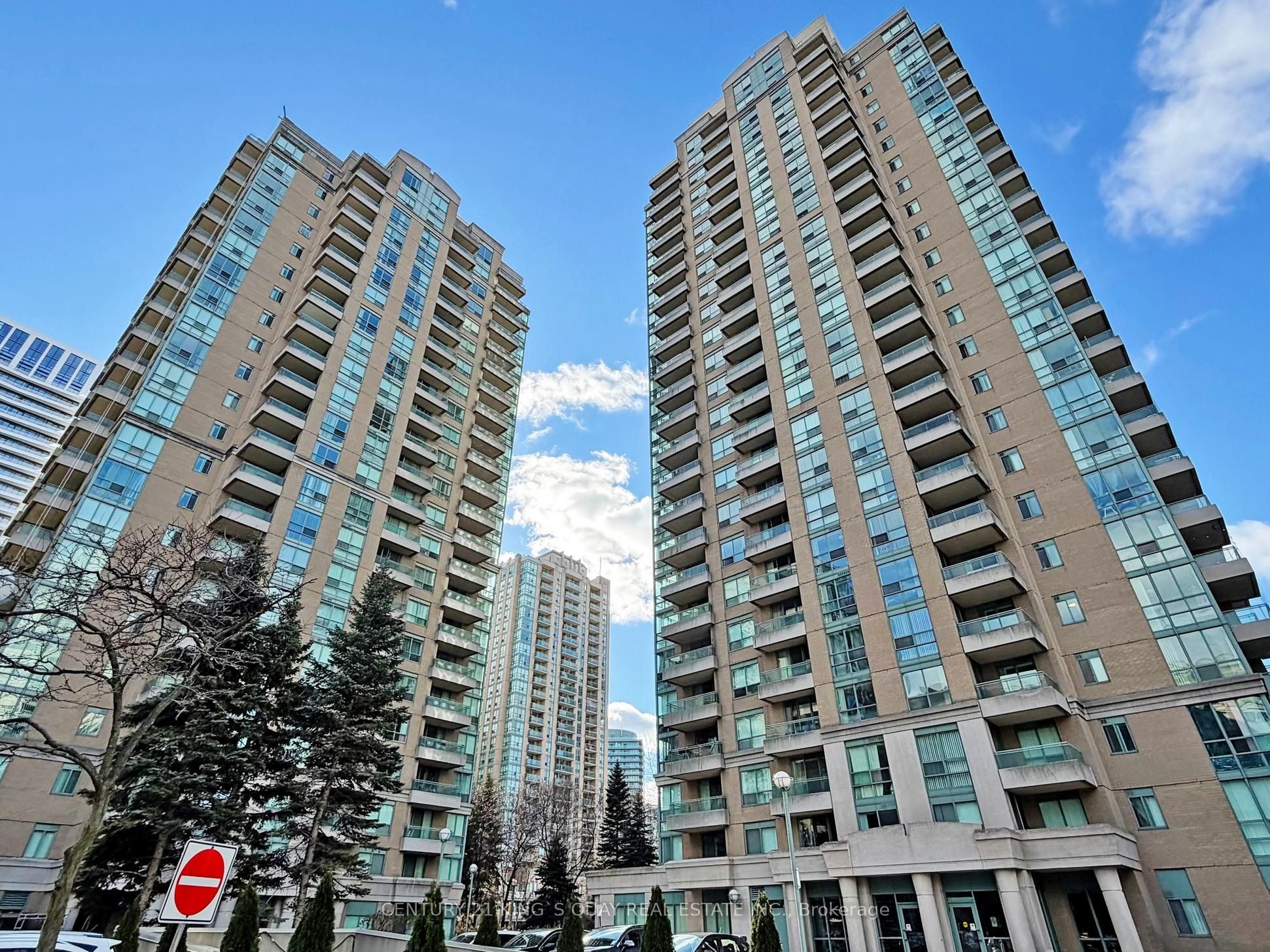 306-1 Pemberton Avenue, Toronto, ON, M2M 4L9