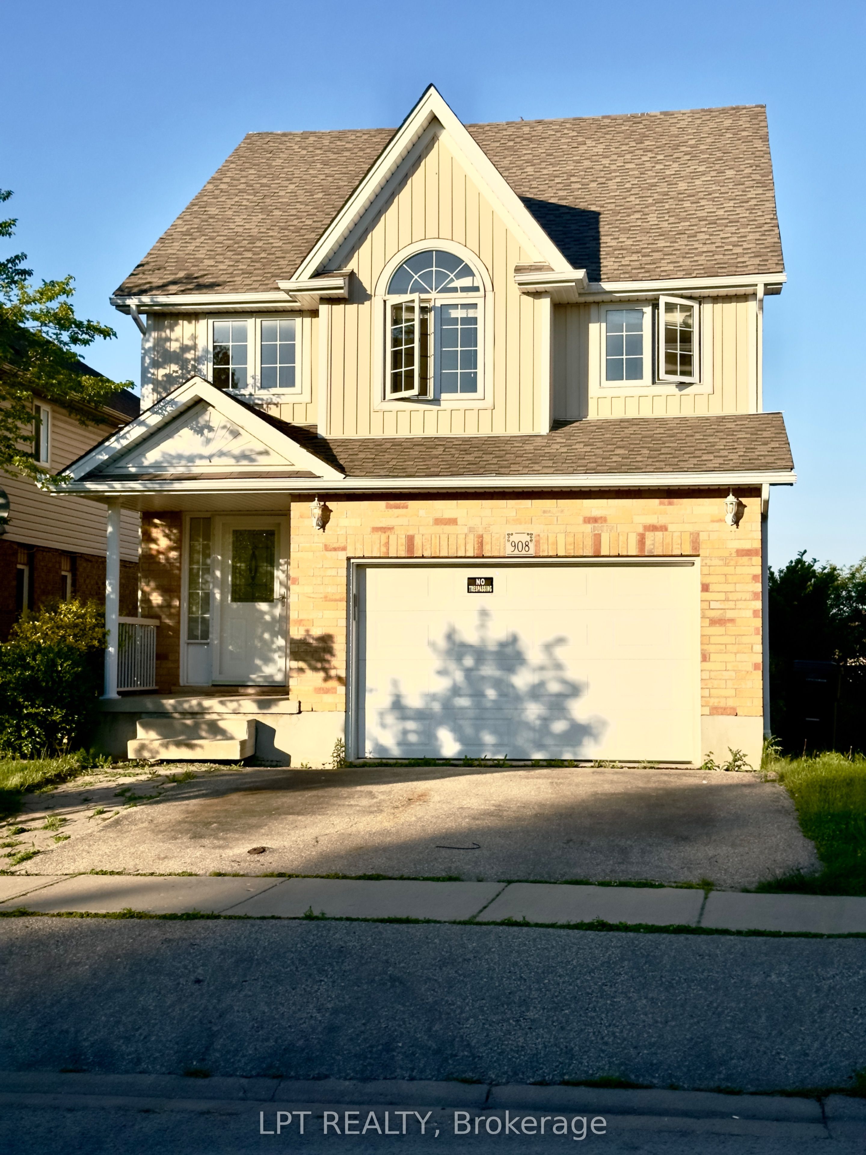 908 Copper Leaf Crescent, Kitchener, ON, N2E 3W1