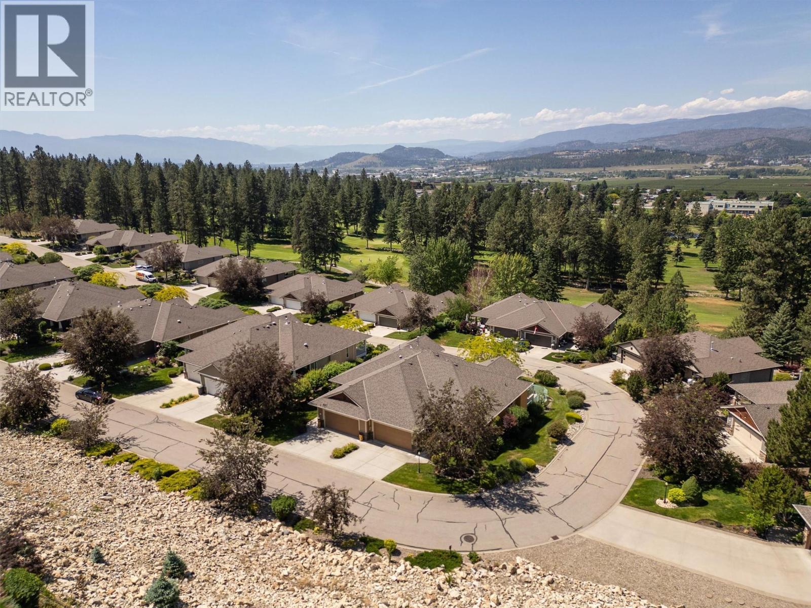 3590 Shadow Creek Drive, Kelowna, BC, V1X8A7 photo 4