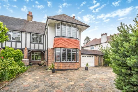 Park Avenue, West Wickham BR4