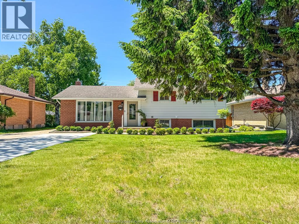 4013 Longfellow , Windsor, ON, N9G2B5