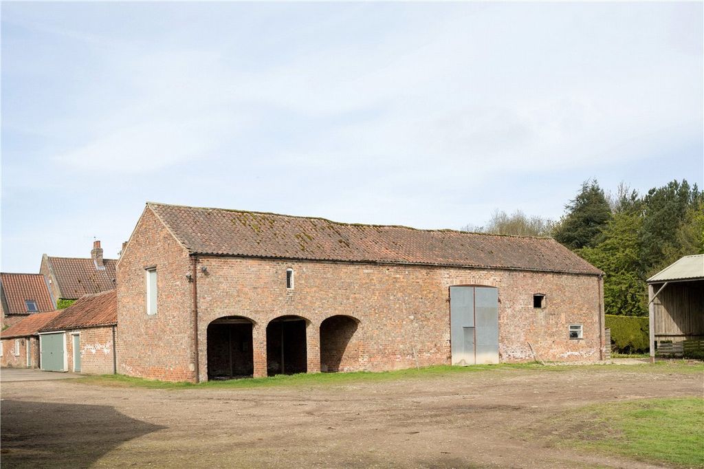 Land for saleBarn 1, Low Farm Barns, Thorpe Underwood, North Yorkshire YO26