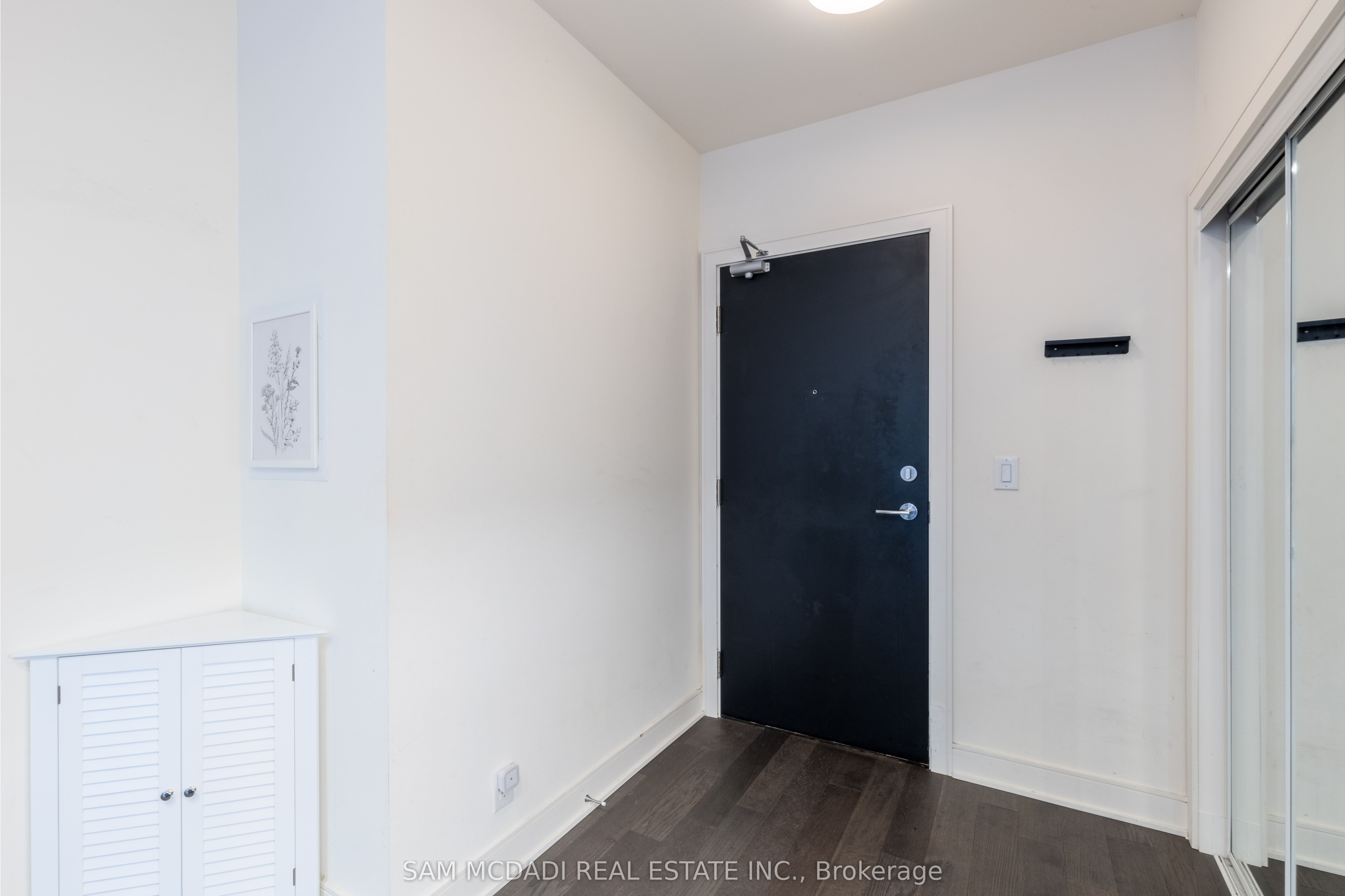 Additional image 3 of GR33-1575 Lakeshore Road W, Mississauga, ON, L5J 0B1