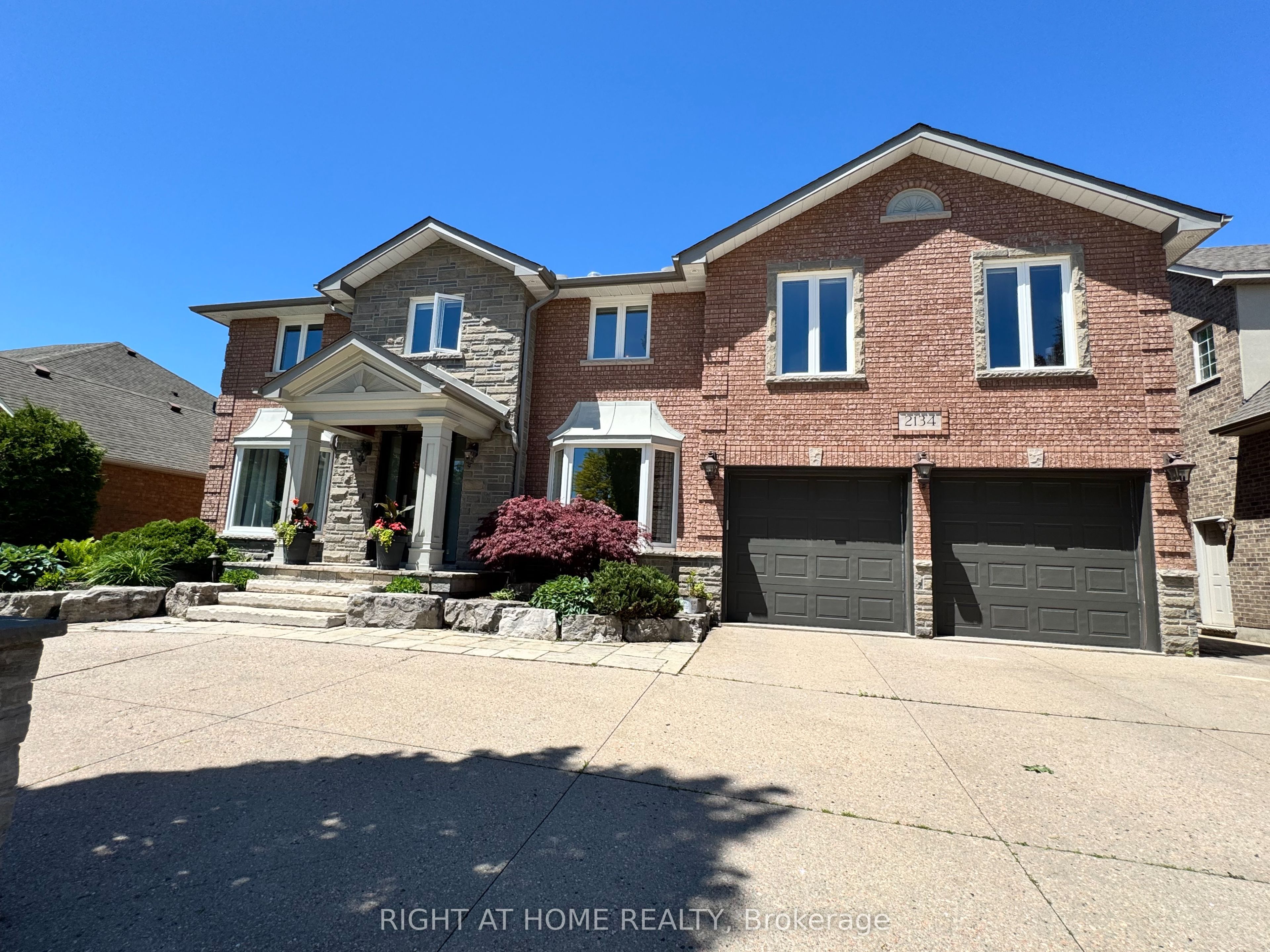 Additional image 2 of 2134 Grenville Drive, Oakville, ON, L6H 3Y6