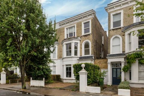 Boscombe Road, London W12