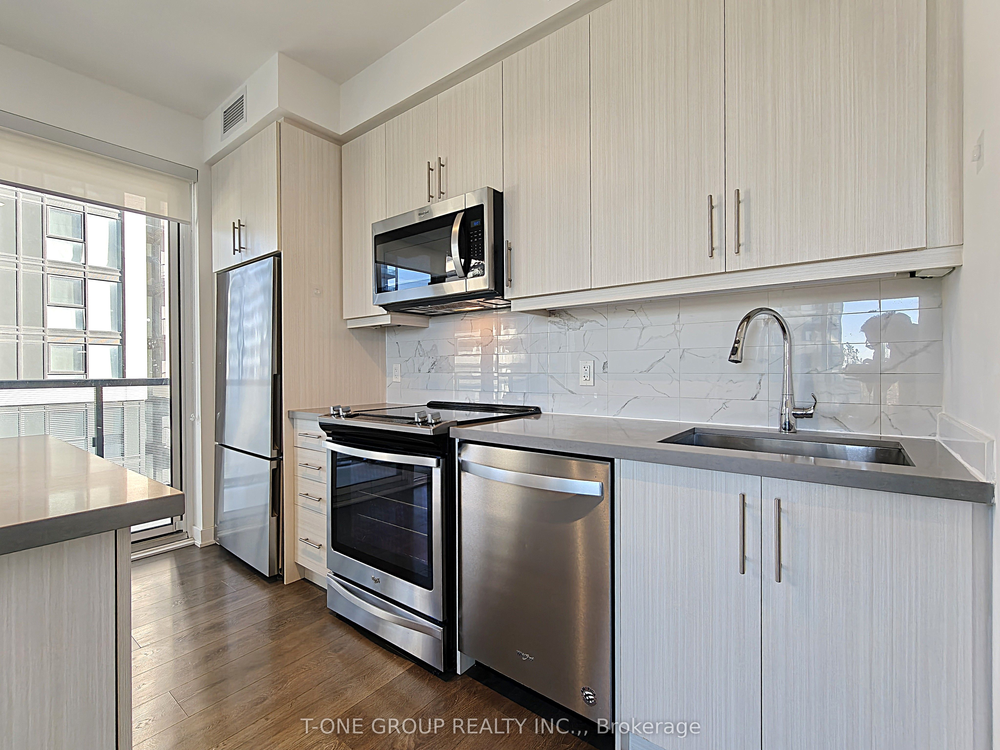514-85 Oneida Crescent, Richmond Hill, ON, L4B 0A6 photo 3
