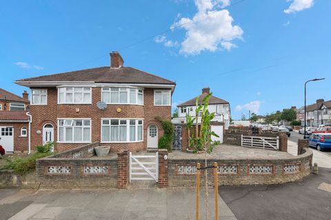 Carr Road, Northolt UB5