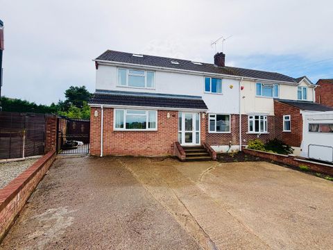 Patricia Close, West End, Southampton SO30