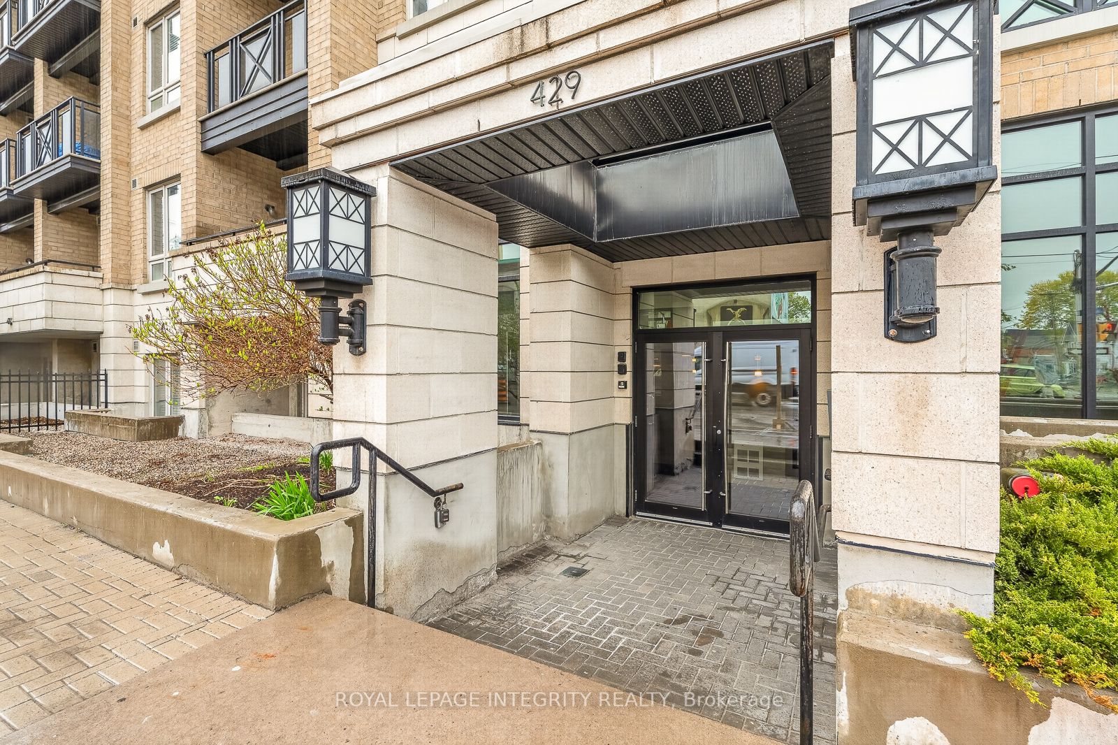 506-429 Kent Street, Ottawa, ON, K2P 1B5 photo 2