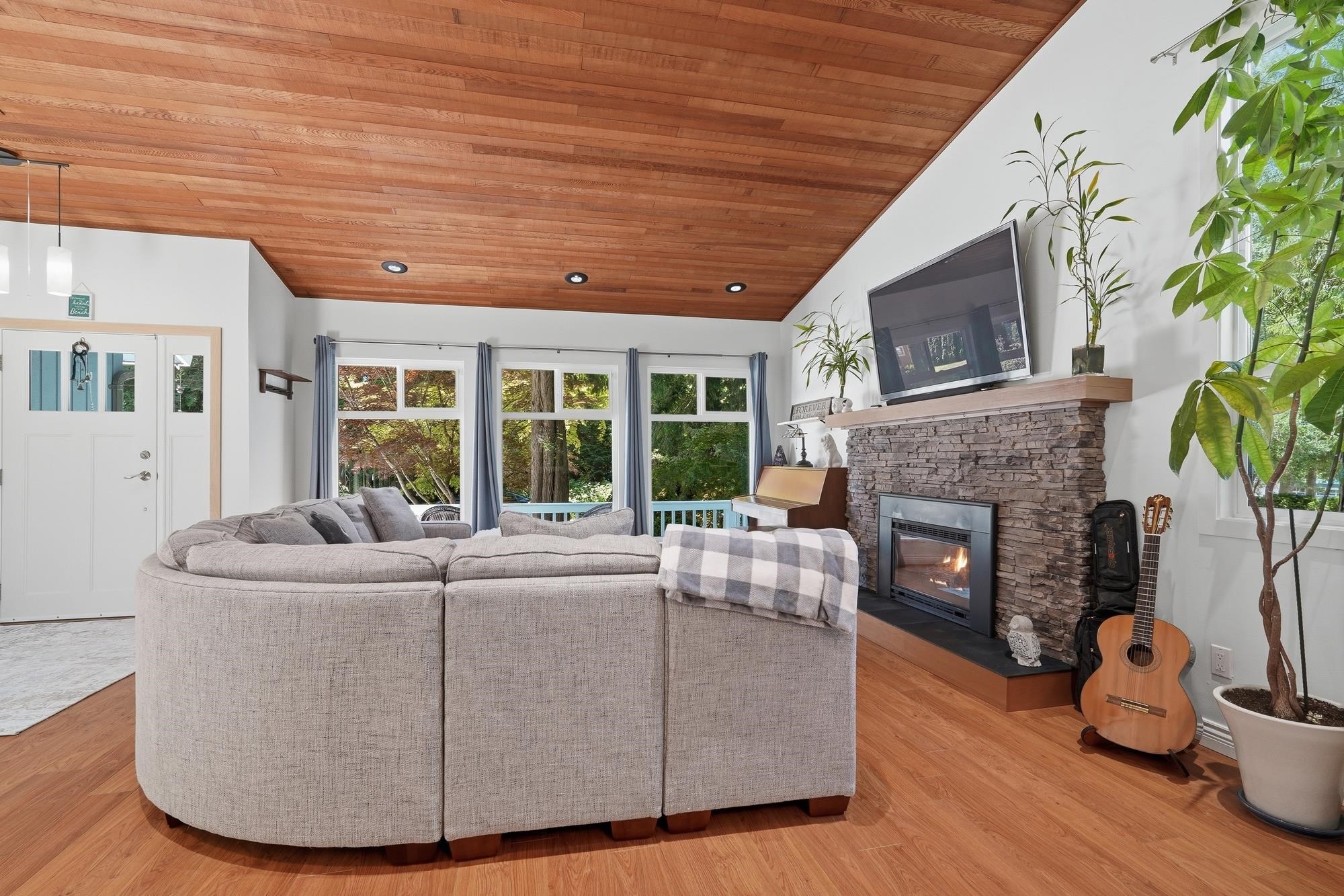 Additional image 6 of 12597 20 Avenue, Surrey, BC, V4A 6J3